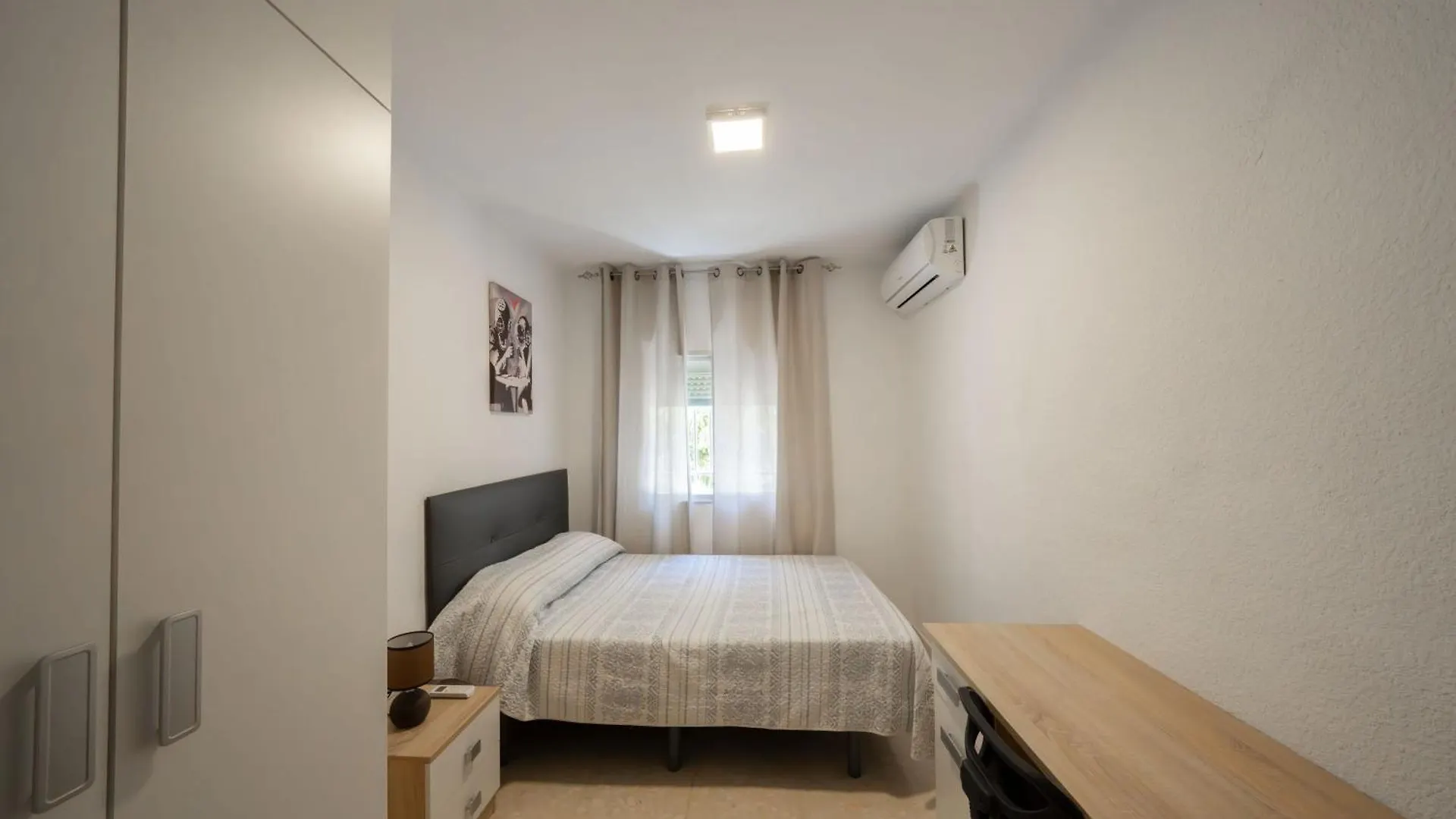 Amplio Apartamento Cerca De La Playa By Almeria2Stay Apartment