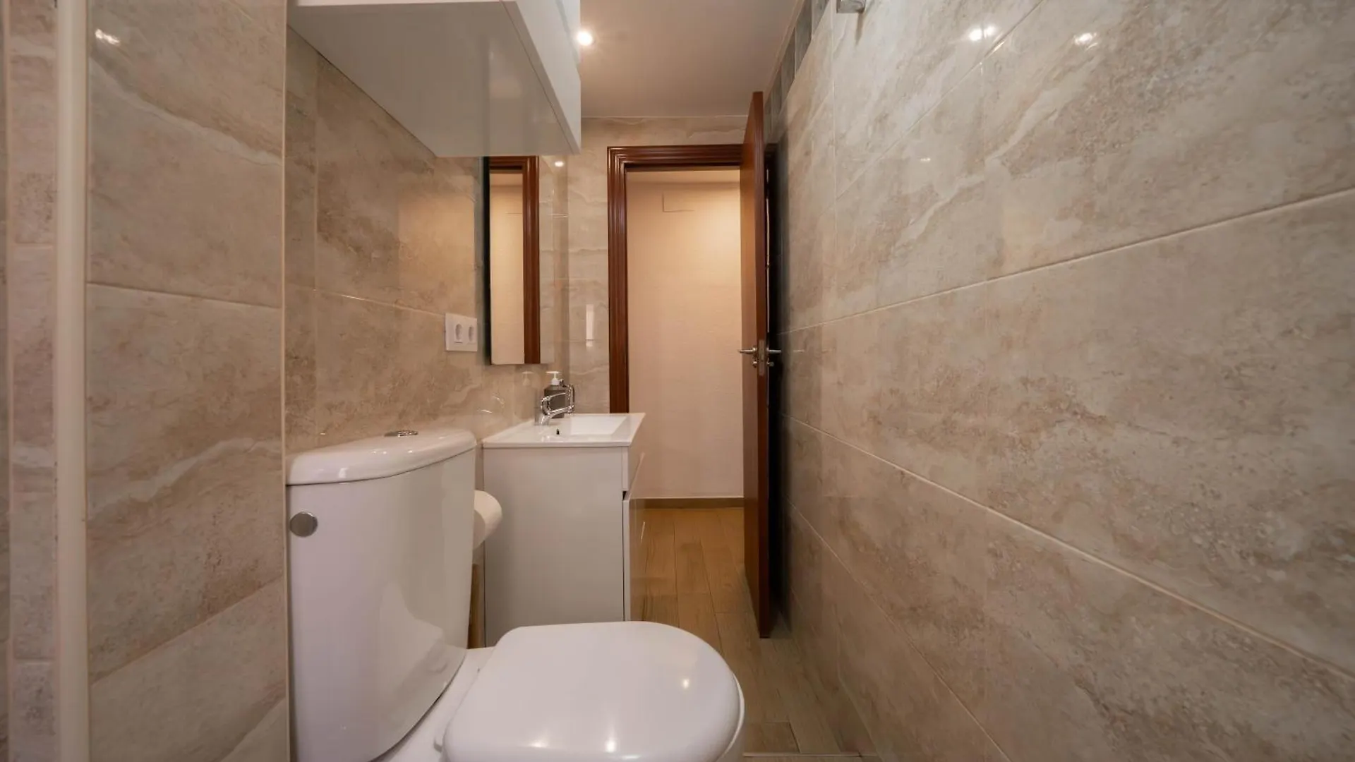 Amplio Apartamento Cerca De La Playa By Almeria2Stay Apartment