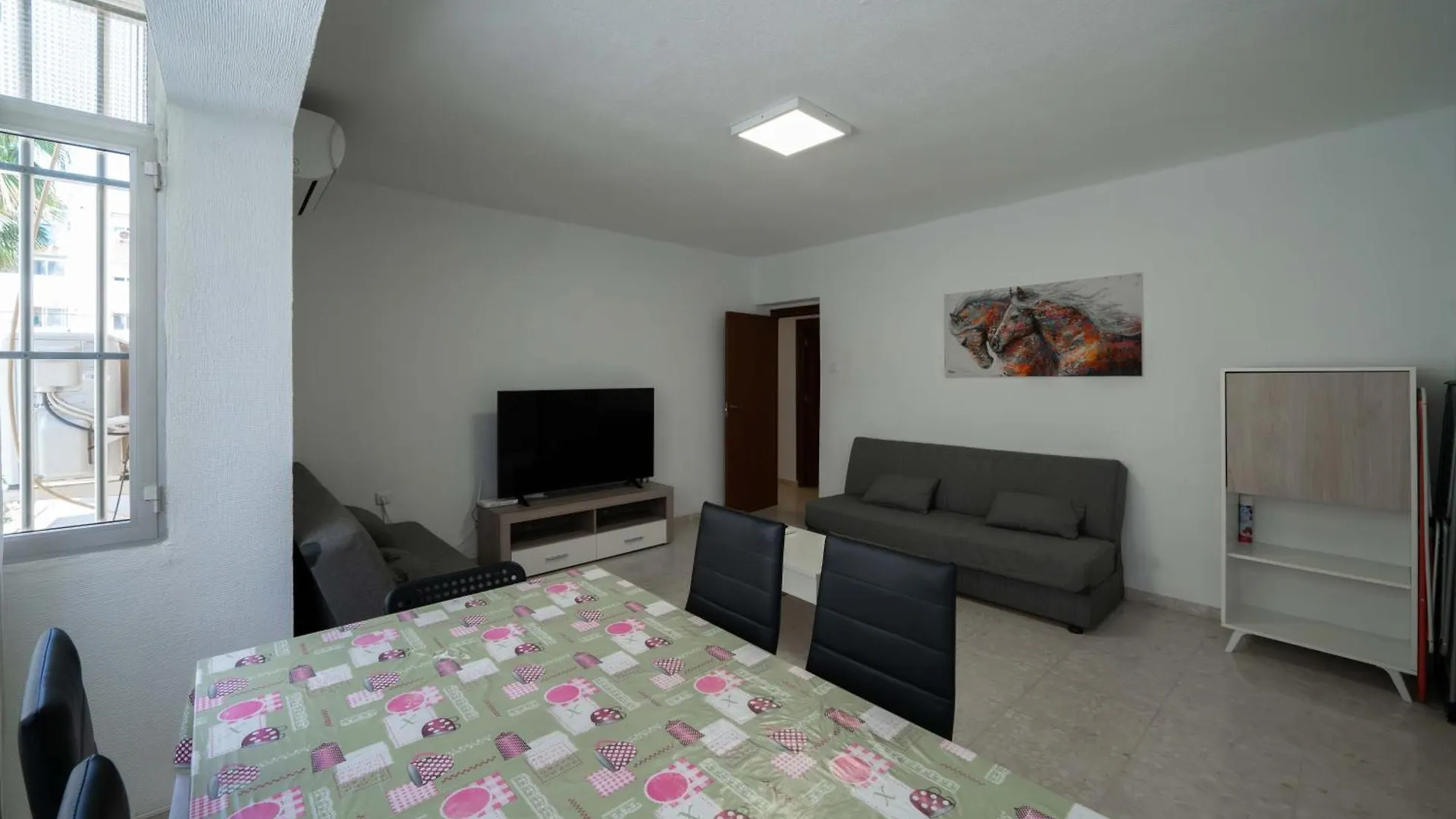 Apartment Amplio Apartamento Cerca De La Playa By Almeria2Stay