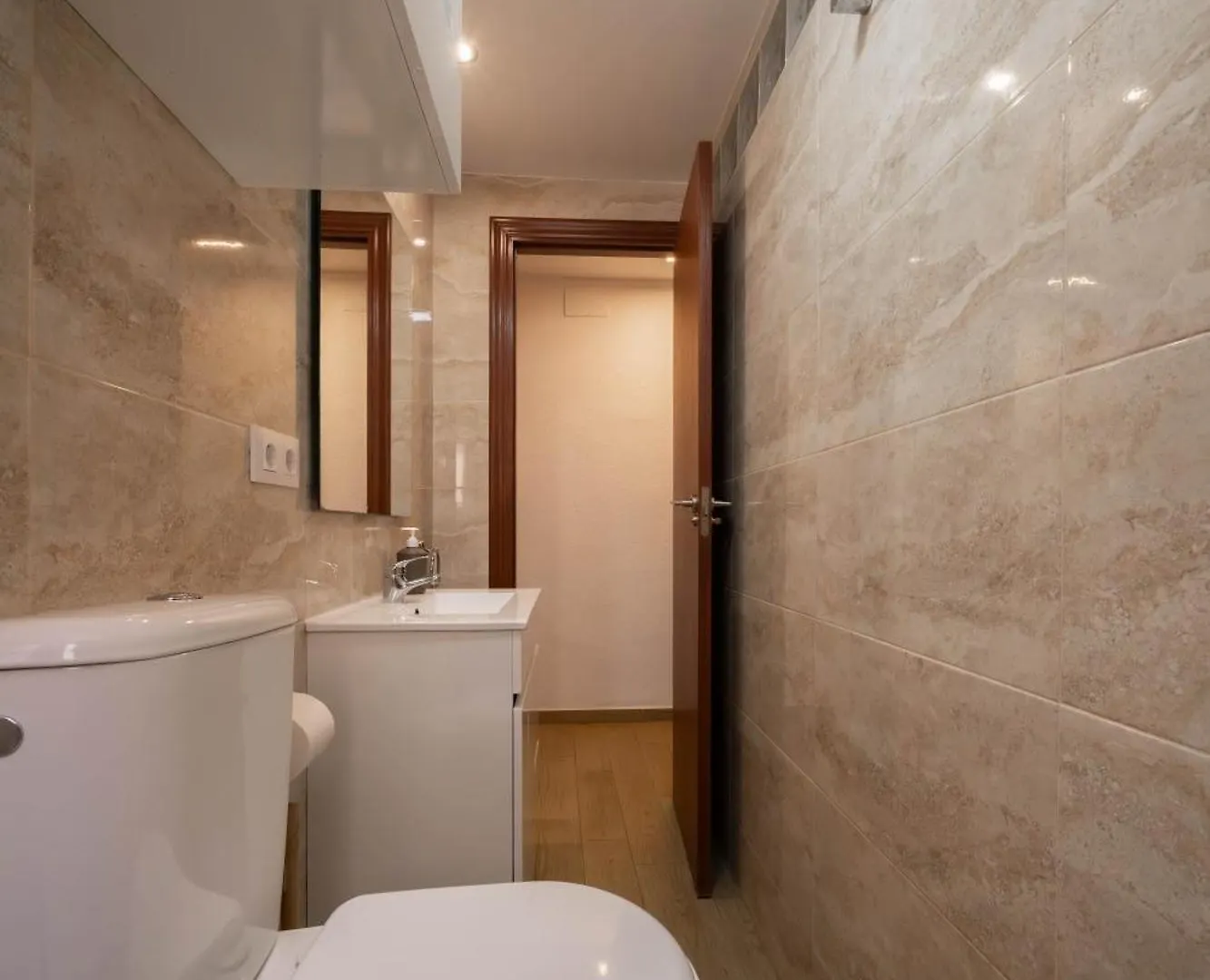 Amplio Apartamento Cerca De La Playa By Almeria2Stay