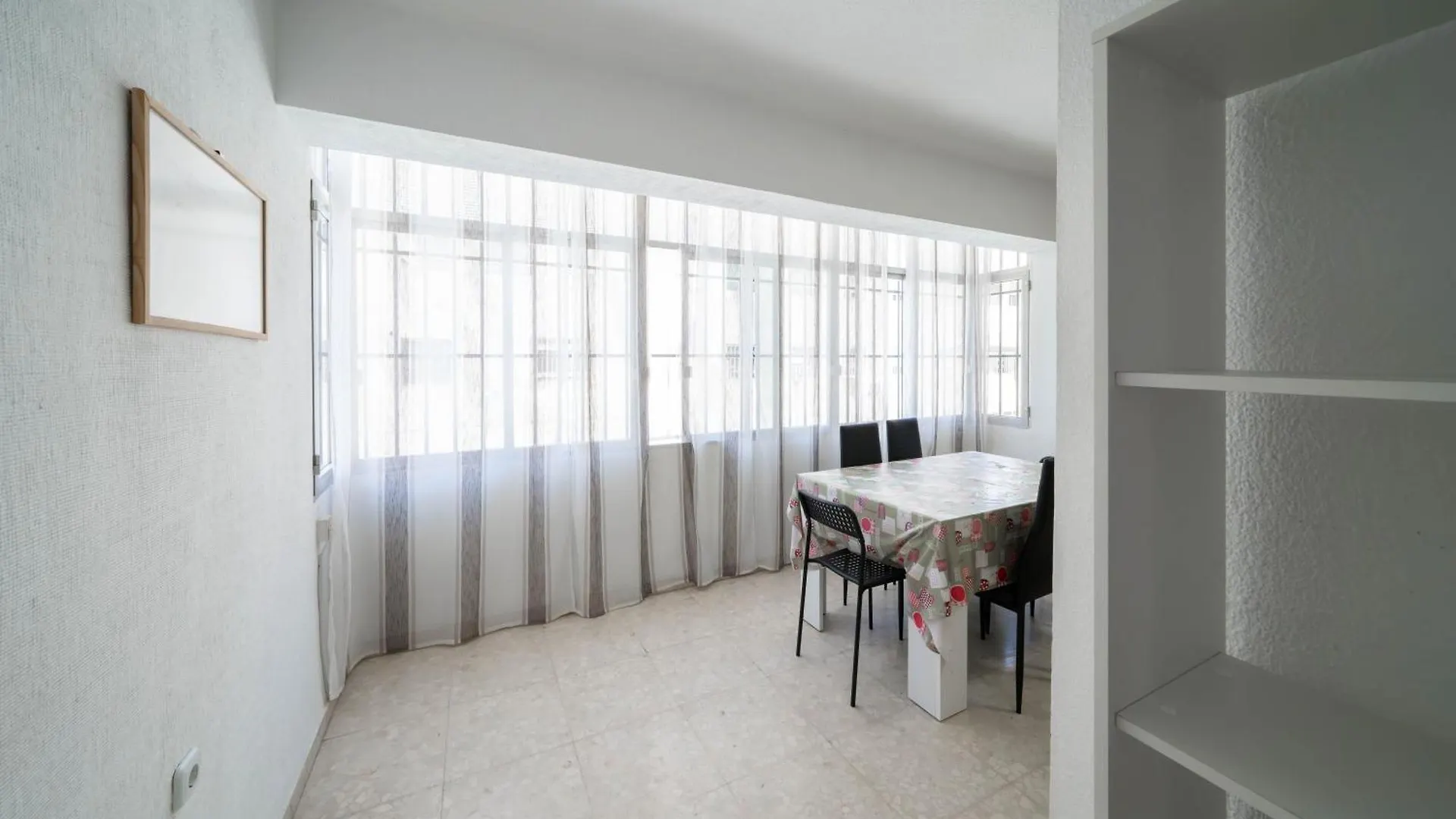 Amplio Apartamento Cerca De La Playa By Almeria2Stay